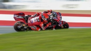 Die MotoGP-Asse fahren bei der Motorrad-WM in Rennanzügen aus Känguru-Leder.