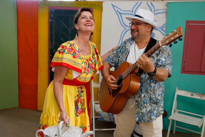 Spielleiterin Christa ist seit 20 Jahren beim Theater – und will heute das Publikum im ...