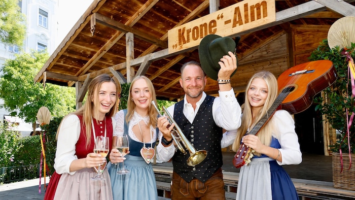 Die „Krone“-Alm steht auch heuer wieder am Eisernen Tor.