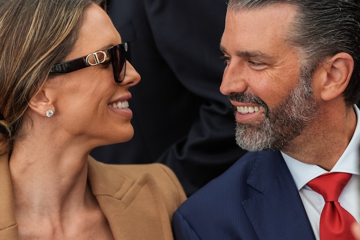 Donald Trump Jr. wurde eine Hochzeitsfeier „geschenkt“ – eine „sehr übliche“ Praxis.