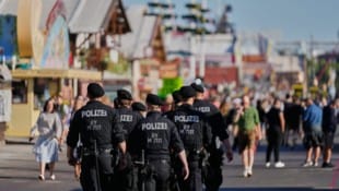 Die Polizei nahm den Verdächtigen fest.