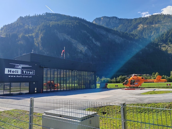 Der topmoderne Heliport der Heli Austria mit Martin 7 in Mayrhofen