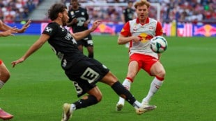 Yorbe Vertessen (re.) traf beim 1:1 im bislang letzten Duell der Bullen gegen Sturm Graz.