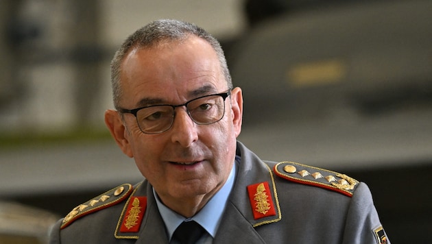 Der deutsche General Carsten Breuer ist am Samstag zum nächsten NATO-Militärchef gewählt worden.