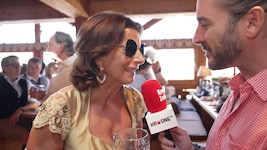 „Life is a Party“: Reality-TV-Ikone Claudia Obert im krone.tv-Interview beim 191. Münchner ...