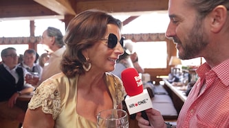 „Life is a Party“: Reality-TV-Ikone Claudia Obert im krone.tv-Interview beim 191. Münchner ...
