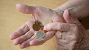Die Länder brauchen mehr Geld für die Pflegeheime und wollen auch auf die 13. und 14. Pension ...