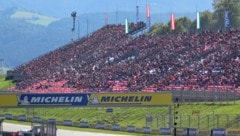 Selbst auf der Red-Bull-Tribüne blieben viele Plätze frei