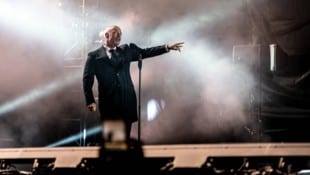 Der Graf zeigte die Richtung vor: Hier, in Rossatzbach, spielte Freitag und Samstag die Musik.