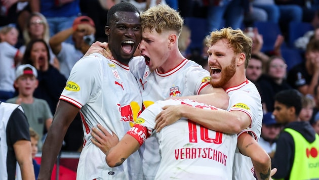 A jubilant group of Salzburg players celebrating their victory