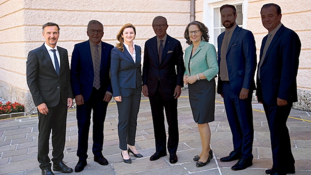 Die Salzburger Landesregierung bei der Angelobung am 14. Juni 2023: Zauner, Schwaiger, Svazek, ...