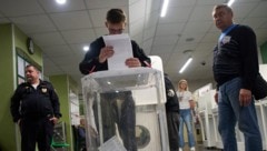 In Russland ist am Sonntag die dreitägige Parlamentswahl zu Ende gegangen.