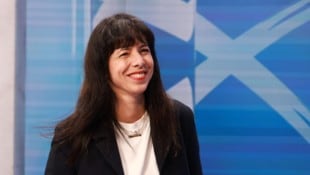 Elif Eralp, Spitzenkandidatin der Linke in Berlin