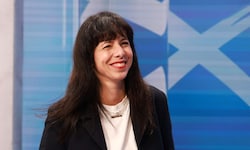 Elif Eralp, Spitzenkandidatin der Linke in Berlin