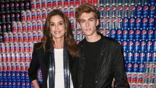 Cindy Crawford muss um ihren Sohn Presley Gerber trauern: Der 27-Jährige starb in einer ...