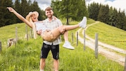 Reality-Queen Vanessa und Internet-Star Krappi wollen im „Forsthaus Rampensau“ den Sieg holen.