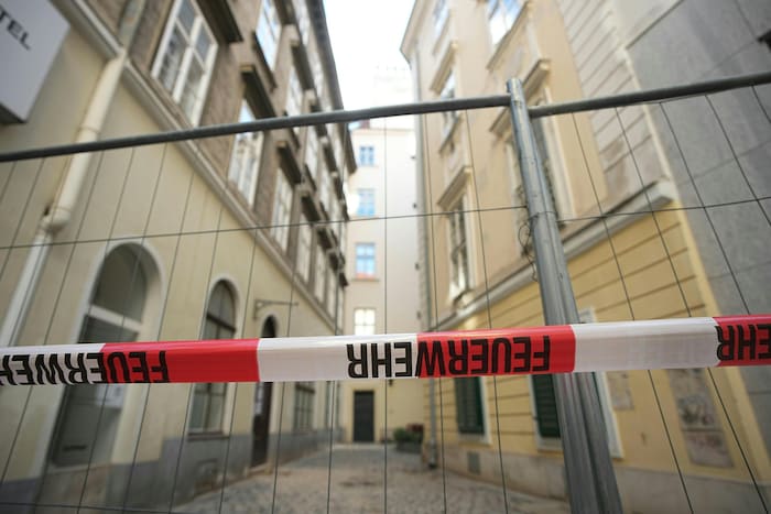 Die Bergungsarbeiten in der Färbergasse dauerten bis in die frühen Morgenstunden.