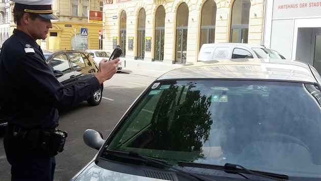 Seit Juli übernahm die Stadt die Parkraumüberwachung zur Gänze.