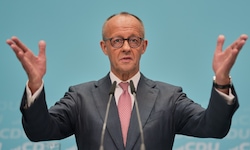 Deutschlands Bundeskanzler Friedrich Merz (CDU) gab am Montagnachmittag  nach der Landtagswahl ...