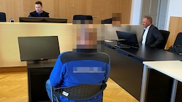 Der Angeklagte stritt vor Gericht ab, seine ehemalige Freundin geschlagen zu haben.