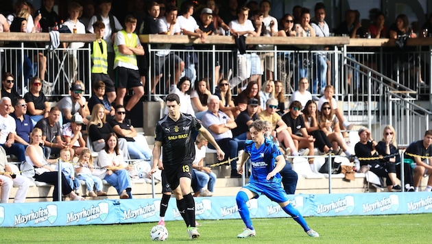 Dominik Geisler (l.) prüfte Zell/Zillers Laufbereitschaft.