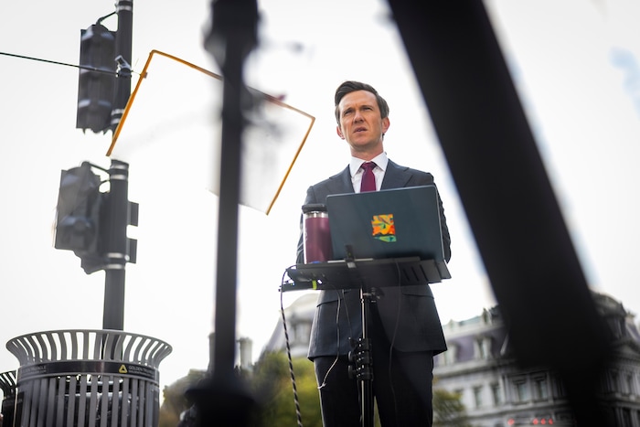 ABC, CBS, Fox News und NBC (hier im Bild: News-Korrespondent Vaughn Hillyard) wollen vorerst ...