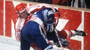 Gert Eggenberger Im Derby wurde früher mit harten Bandagen gekämpft. Links: Dave Shand.