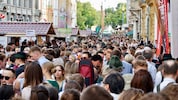 „Staugefahr“ – die Massen schoben sich wieder durch die Grazer Innenstadt.