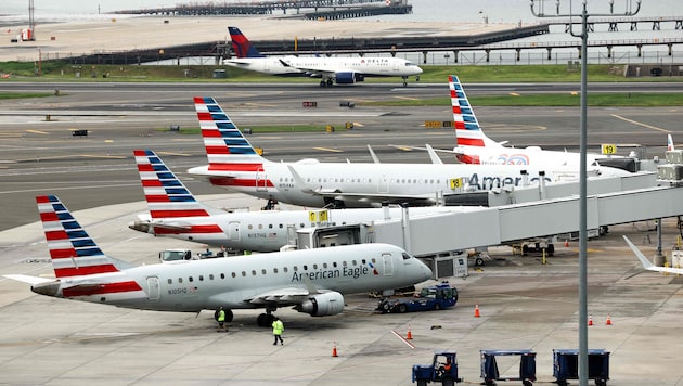 Nichts geht mehr: An mehreren US-Airports mussten Flüge wegen einer technischen Störung gestoppt ...