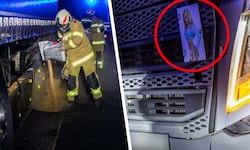 Der verunfallte Lkw-Lenker hatte Bilder von mehreren Blondinen auf seinem Fahrzeug befestigt. © ...