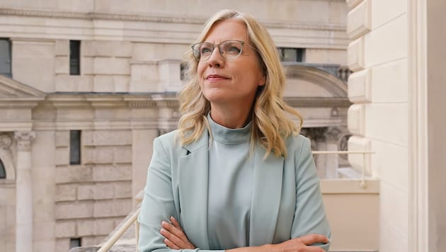 Green Party leader Leonore Gewessler is looking forward to the fall with hope.