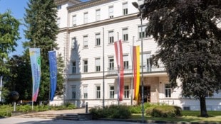 Im Amt der Landesregierung wurde der Leitfaden präsentiert