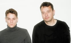 Seit dem 18. September ist das erste gemeinsame Album der Mundart-Rapper Average (li.) und Kayo ...