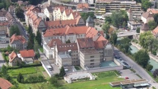 Graue Gemäuer: Der „Justizkomplex“ in Feldkirch mit Landesgericht und Justizanstalt.