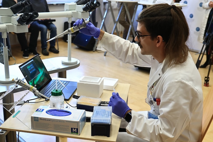 Dank KI kann die Tumor-DNA rasch entschlüsselt werden.