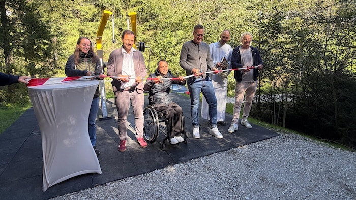 (v.li.) Tanja Egg, Florian Riedl, Simon Wallner, Thomas Gschließer, Herbert Schlaucher und Rudi ...