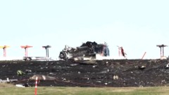 Von der abgestürzten F-16-Maschine blieb nur noch Schutt und Asche.