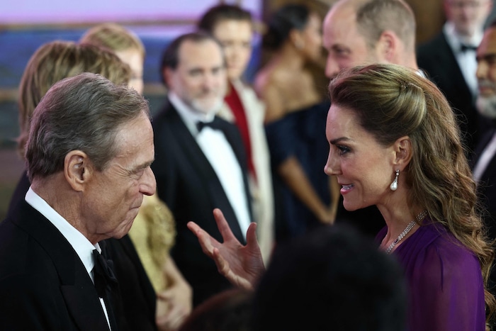 Prinzessin Kate im Gespräch mit John Goodman