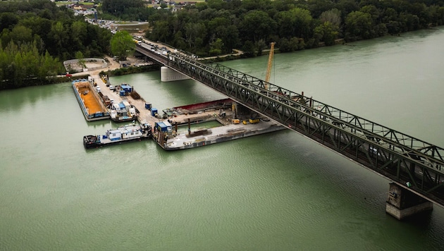 Im Sommer 2028 – als nach der Landtagswahl – wird die Donaubrücke für drei Monate gesperrt. Die ...