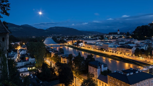 Die Nacht in Österreich wird teils sternenklar.