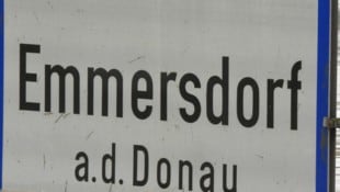 Bürgermeister und eine Geschäftsführende Gemeinderätin traten in Emmersdorf an der Donau zurück.