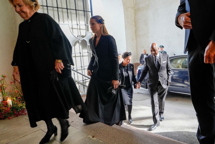 Königin Sonja und Kronprinzessin Ingrid Alexandra sowie Prinzessin Märtha Louise und ihr Ehemann ...