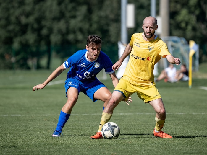 Michael Perlak (re.) spielt seine zweite Saison beim SAK.