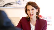 Karoline Edtstadler (ÖVP) steht angesichts der politischen und wirtschaftlichen Großlage in ...