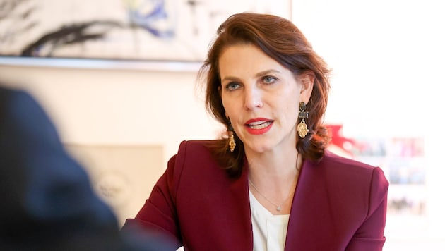 Karoline Edtstadler (ÖVP) steht angesichts der politischen und wirtschaftlichen Großlage in ...