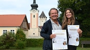 Huldigen dem Minnesänger, der einst „auf einem Steine saß“ – Manfred Greisinger und seine ...