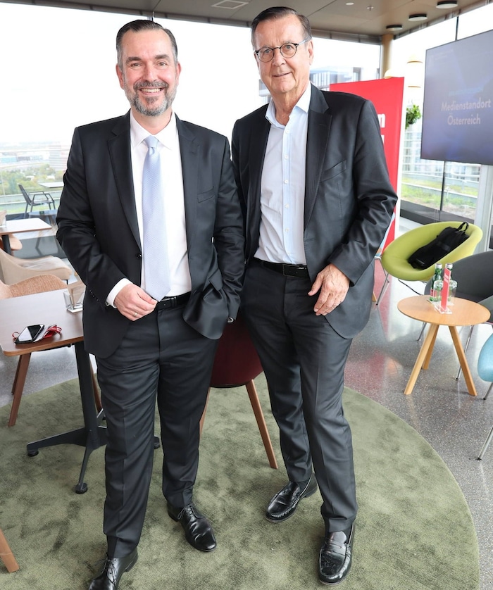 Der ab 2027 neu bestellte ORF-Generaldirektor Clemens Pig im Gespräch mit Medienmanager Hans ...
