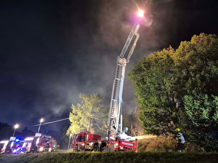 15 Feuerwehren standen im Einsatz.