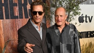 Matthew McConaughey könnte der Halbbruder von Woody Harrelson sein. Er verweigert ihm aber den ...
