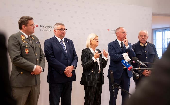 Leichtfried, Tanner und Karner präsentieren erste Ergebnisse.